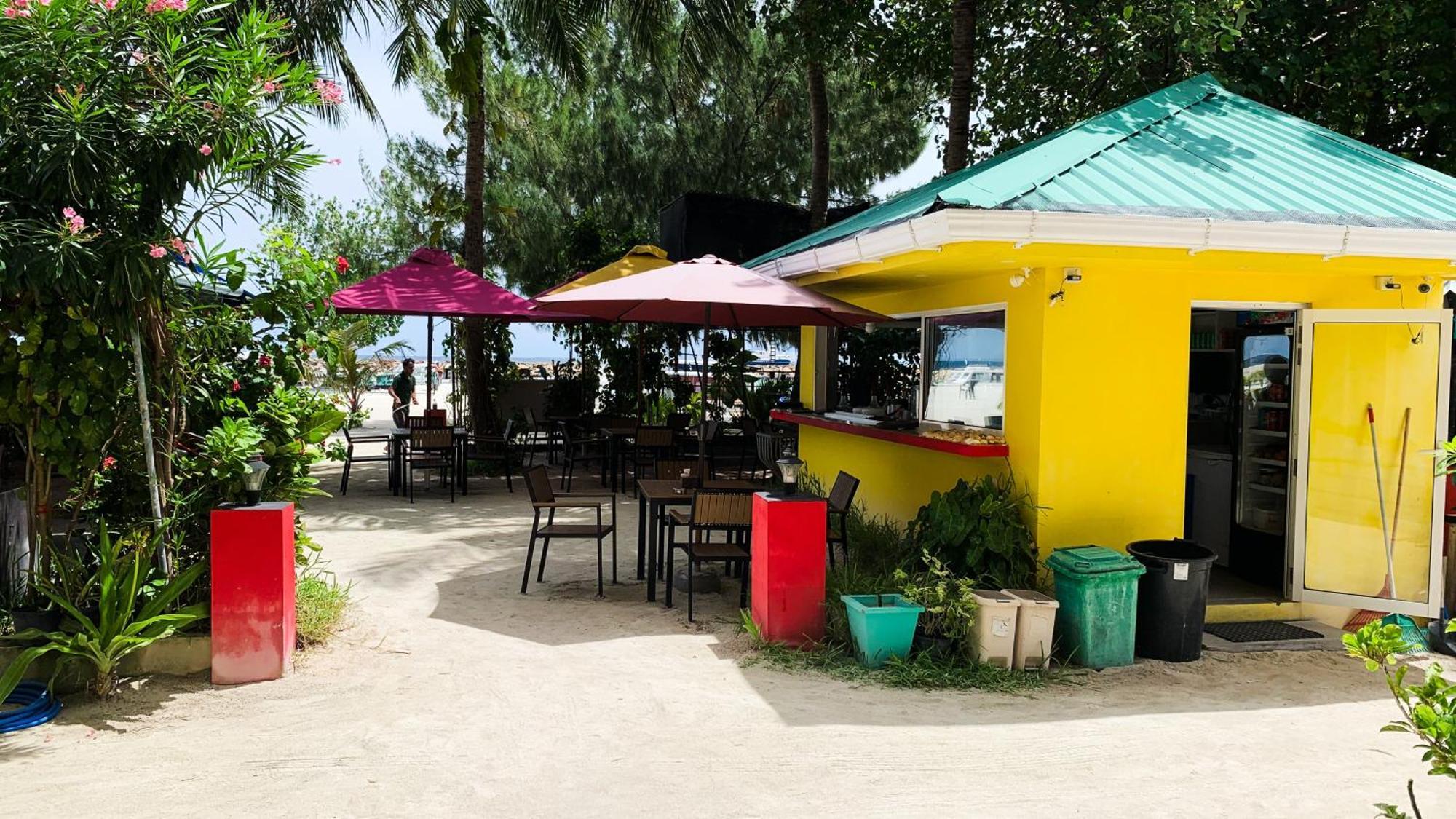 Icom Marina Sea View Hotel Maafushi Exterior photo